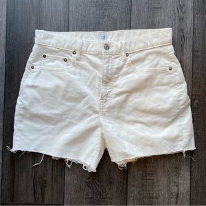 Gap white corduroy shorts size 27 / 4